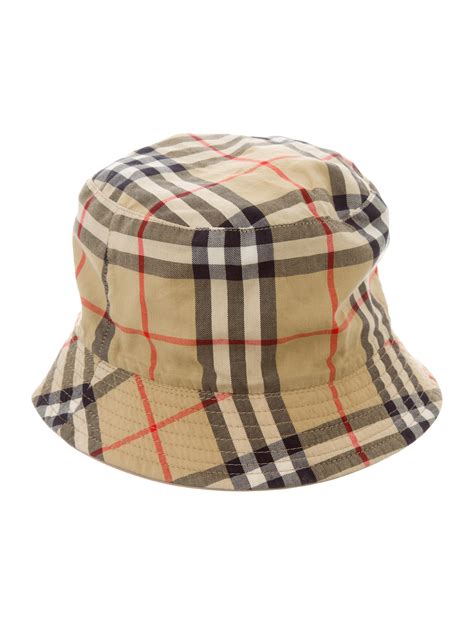 burberry graffiti bucket hat|Burberry reversible bucket hat.